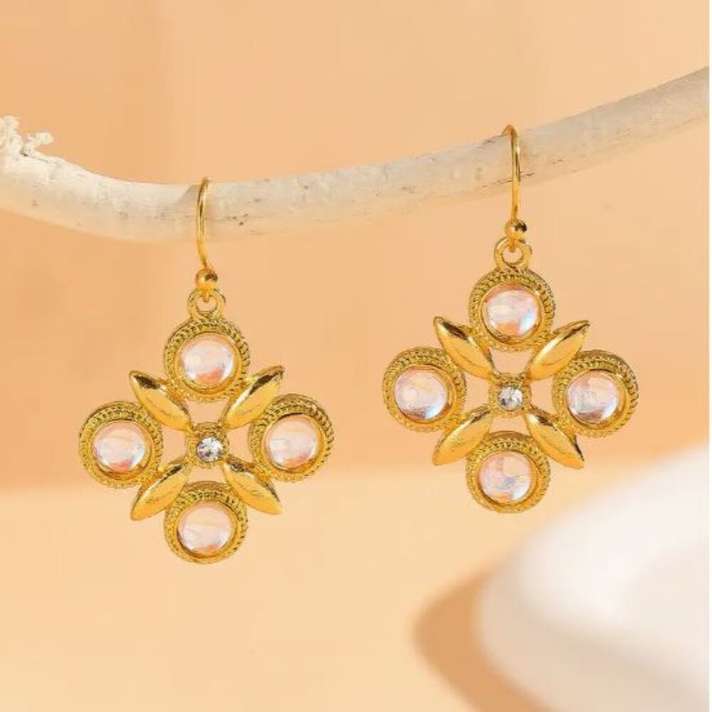 NEW Tomasina Edwardian Gold Plated Glass Cabochon Drop Earrings - Picture 1 of 3